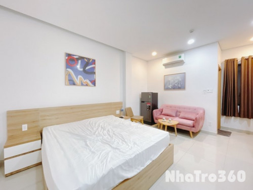 Studio full nội thất, mặt tiền đường, gần ĐH Luật