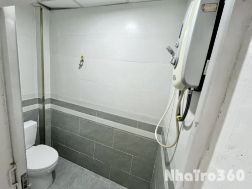 Phòng cho thuê 40m2 có ban công lớn ,toilet riêng