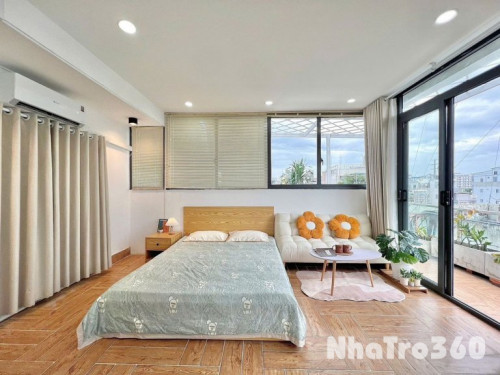 Căn Hộ Penthouse Full Nội Thất Gần Cầu Tân Thuận