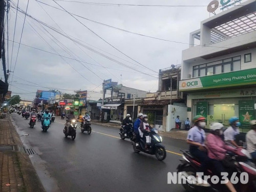 CHO THUÊ 3 NHÀ LIỀN KỀ 2 MẶT TIỀN KINH DOANH ĐƯỜNG LÝ THƯỜNG KIỆT TT HÓC MÔN