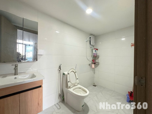 Duplex Ban Công, 38m2, Ngay Đại Học Tôn Đức Thắng, Lotte Mart, Sunrise City Quận 7