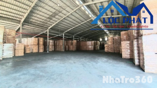 Cho thuê kho xưởng Thị Trấn Long Thành 14.000 m2 chỉ 60k/m2
Diện tích : 140 ×100 =14.000 m2 có cho thuê lẻ