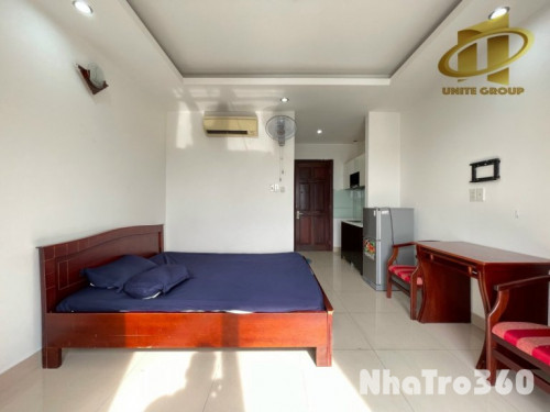 Studio full nội thất có bancon Không gian thoángQ7