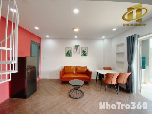 Duplex full nội thất, ban công, gần khu chế xuất