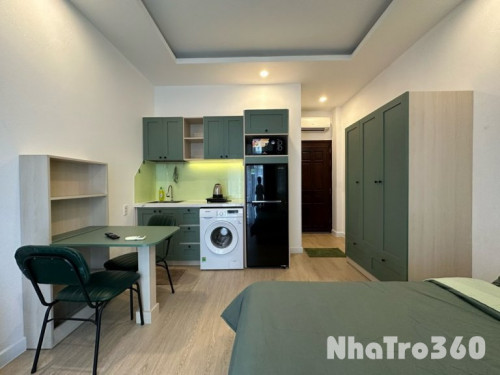 Studio Ban Công Cửa Sổ Quận4 Gần Huflit 40m2