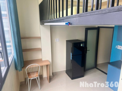 Duplex cửa sổ tiện nghi gần chợ Lý Phục Man