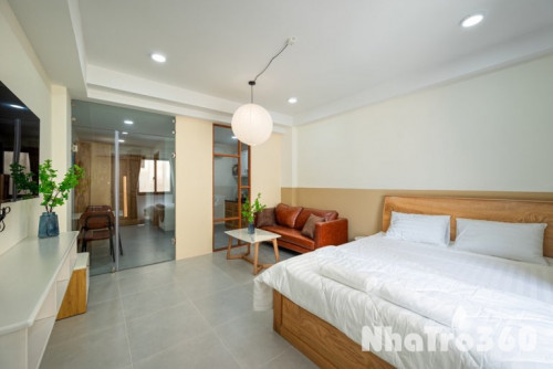 Studio 40m2 ban công full nội thất Quận 1