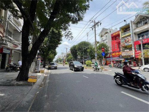 Cho thuê nhà nguyên căn mặt tiền đường Bàu Cát, Phường 14, Tân Bình - Vị trí vàng, giá cực tốt!