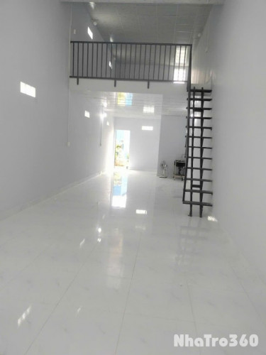 Cho thuê nhà Vườn Lài Q12, 100m2, ngang 4x17m, đường 4m, 12tr