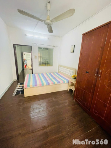 Cho Thuê Studio ban công siêu rộng 40m2 , Phòng full nội thất Đường Hai Bà Trưng Q3