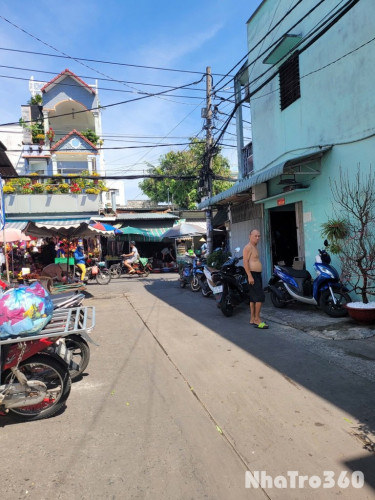 NHÀ NGUYÊN CĂN 1 LẦU 2PN AN NINH Ở CHỢ BÌNH LONG