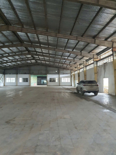 Cho thuê kho xưởng KM16 Đại Lộ Thăng Long, Huyện Quốc Oai, Hà Nội
 - Diện tích kho xưởng 7000m2