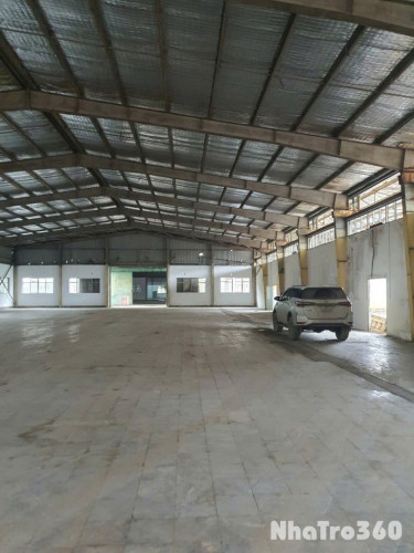 Cho thuê kho xưởng KM16 Đại Lộ Thăng Long, Huyện Quốc Oai, Hà Nội
 - Diện tích kho xưởng 7000m2