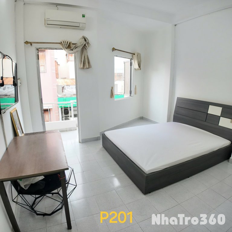 Cho thuê căn hộ ban công, Q10, đường 3/2, gần ĐH Kinh Tế, Công Trường Dân Chủ, Toà nhà Viettel