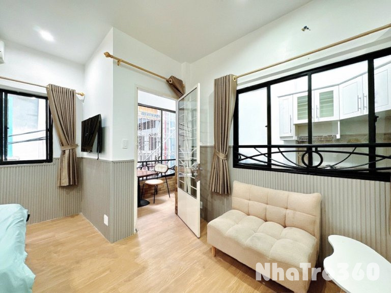 CHO THUÊ CĂN HỘ BAN CÔNG QUẬN 1 GẦN CẦU BA SON