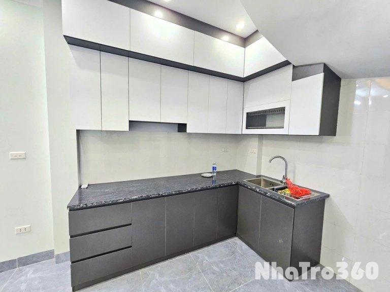 Chính chủ cho thuê nhà nguyên căn 5 tầng Trung Tựu