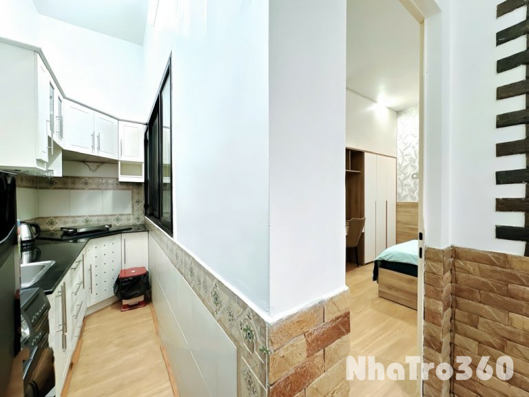 CHO THUÊ CĂN HỘ BAN CÔNG QUẬN 1 GẦN CẦU BA SON