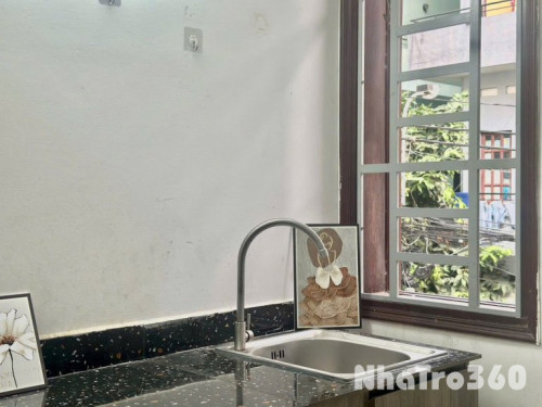 Duplex cửa sổ lớn full nội thất gần sân bay