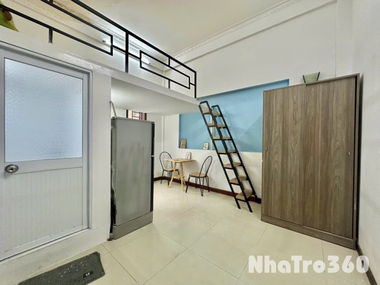 Duplex cửa sổ lớn full nội thất gần sân bay