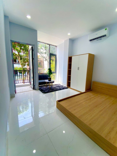 Studio ban công Q10 - gần Vạn Hạnh Mall, Đh Bách Khoa, Đh Huflit,...