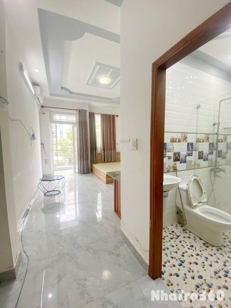 Studio Ban Công Full NT Ngay Ngã Tư Bảy Hiền QTB