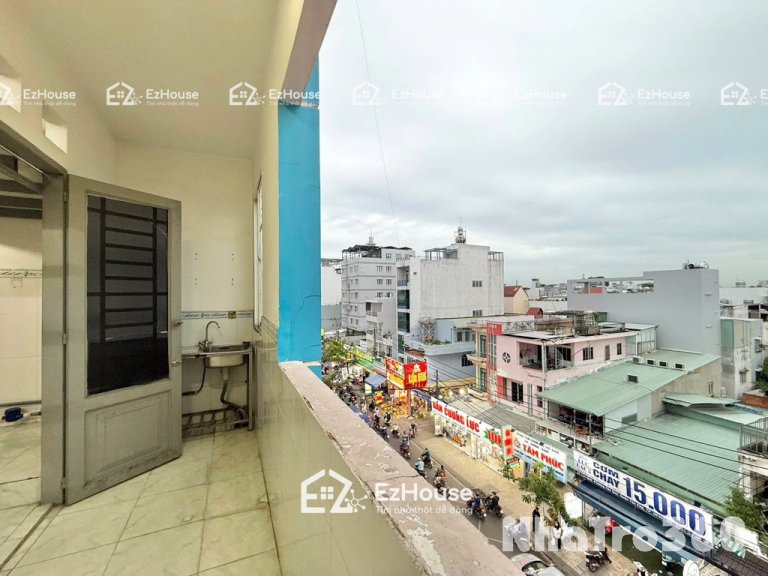 Phòng trọ gác- Ban cong