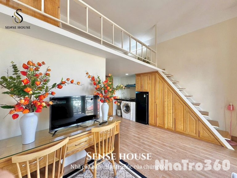 Full nội thất, gác, ban công, thang máy