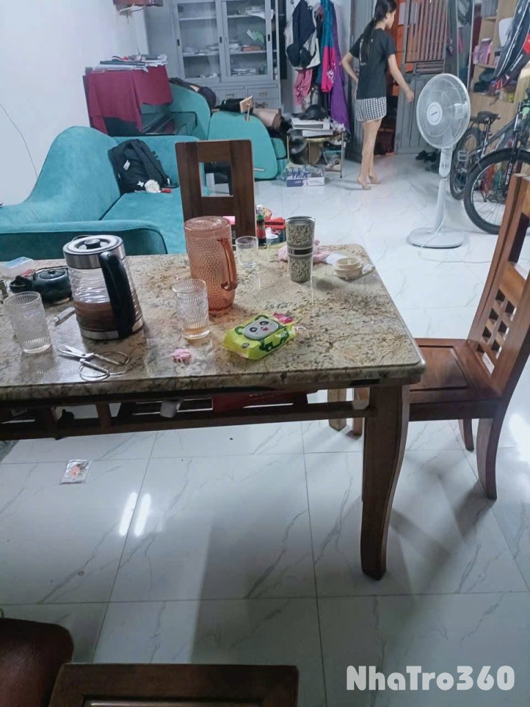 Cho thuê nhà ngõ 2 Đại Từ tầng 2  x 90m2, 2 ngủ, 2 vệ sinh, 7 Triệu/tháng