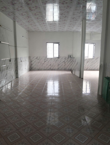 CHO THUÊ PHÒNG RỘNG 80m2 MẶT TIỀN LÊ THỊ BẠCH CÁT, P.11, Q.11 CHỈ CÓ 6 TRIỆU.