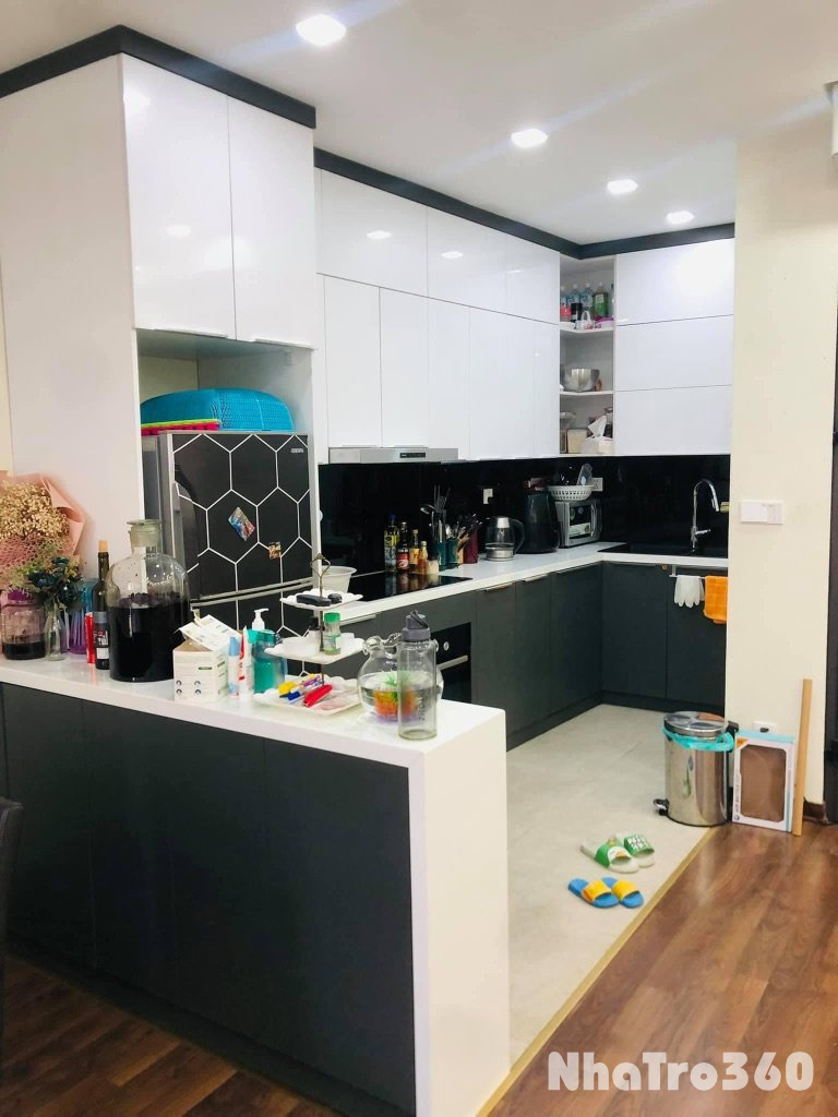 Nhà nguyên căn 5 tầng (50m) đường Xuân Đỉnh