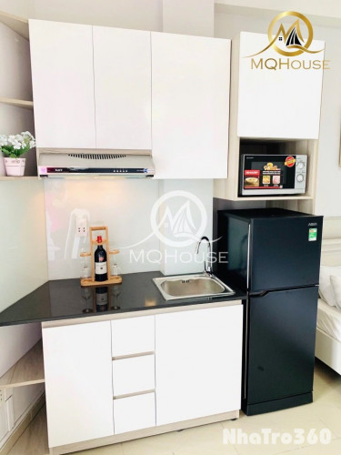 Căn hộ cửa sổ lớn full nội thất gần Etown