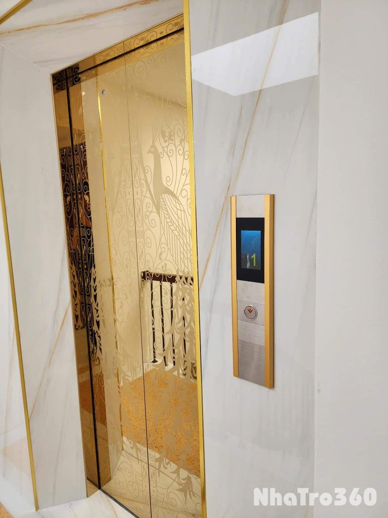 Mình cho thuê nhà đẹp, căn góc, Nguyễn Thị Định, 96m2x 4T vỉa hè 28 Tr