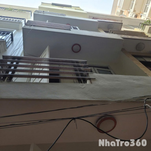 Cho thuê nhà ngõ 18 Định Công Thượng, 30m² x 5 tầng,  11 triệu