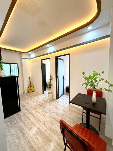 Cho thuê căn hộ 2PN 1PK Q10 - gần Vạn Hạnh Mall, nhà hát Hòa Bình, Đh Huflit, Đh Hoa Sen, Đh Bách Khoa,...