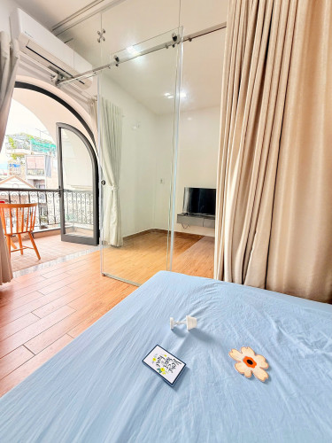 🏡 1PN – Ban công lớn – Full nội thất – Có thang máy | Gần Sân bay – Công viên Hoàng Văn Thụ – Etown Căn hộ 1PN full nội thất