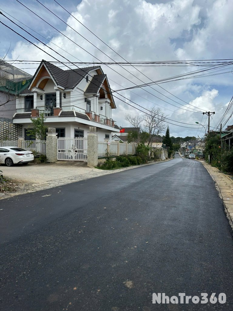 CHO THUÊ VILLA SÂN VƯỜN NGÔ TẤT TỐ PHUONG 8 ĐÀ LẠT