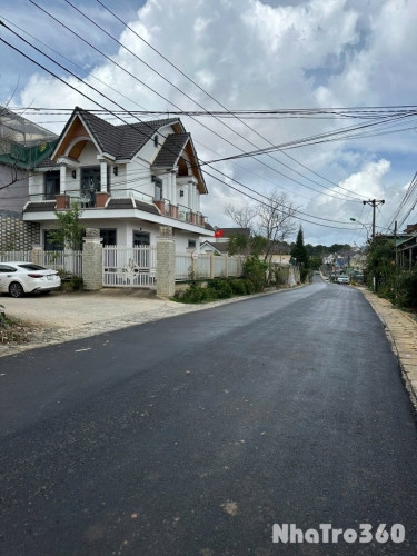 CHO THUÊ VILLA SÂN VƯỜN NGÔ TẤT TỐ PHUONG 8 ĐÀ LẠT