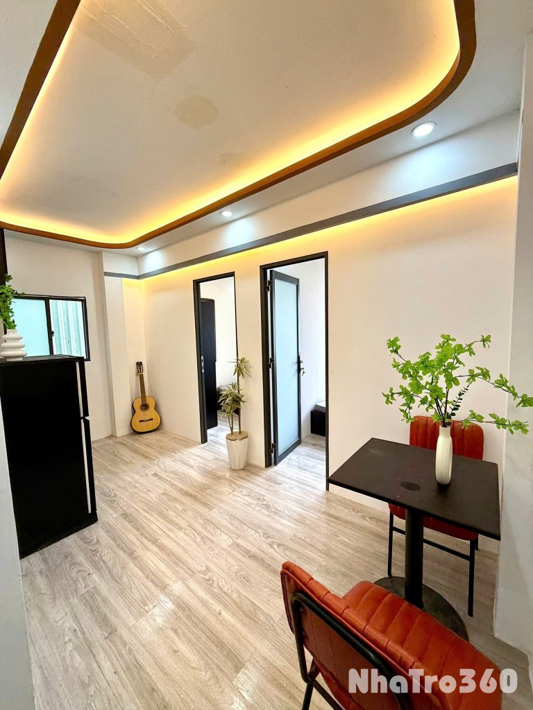 Cho thuê căn hộ 2PN 1PK Q10 - gần Vạn Hạnh Mall, nhà hát Hòa Bình, Đh Huflit, Đh Hoa Sen, Đh Bách Khoa,...  