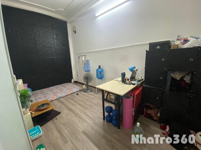 Cho thuê phòng mặt tiền 188 Đinh Bộ Lĩnh, 17m2, đủ nội thất cơ bản, 2,9tr