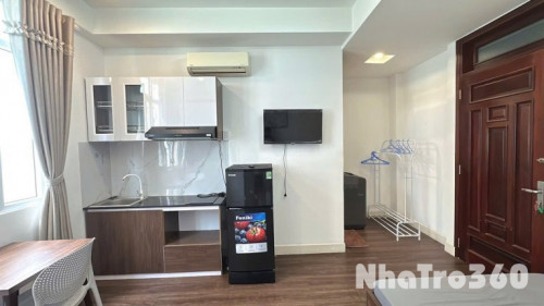 Căn hộ full nội thất tại Đinh Công Tráng Quận 1