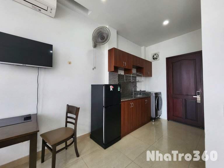 Studio ban công Q10 - gần công viên Thỏ Trắng, Đh Bách Khoa, Đh Huflit, ...