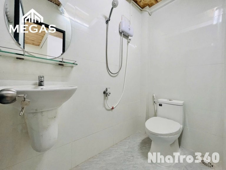 Căn Hộ Có Gác Cao 1M7 Ngay Etown Quận Tân Bình