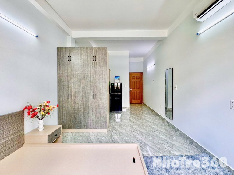 STUDIO CỬA SỔ FULL CÓ MGR GẦN ETOWN CỘNG HOÀ QTB