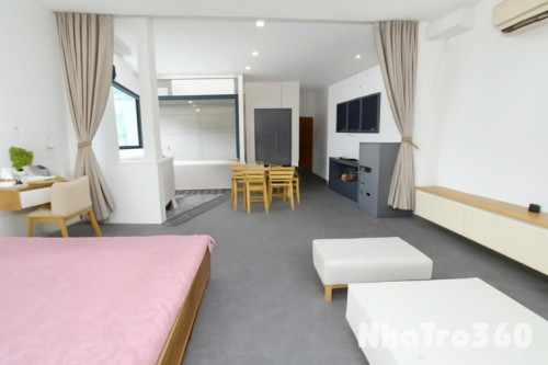 Căn hộ vừa khai trương cửa sổ trời gần sân bay TSN