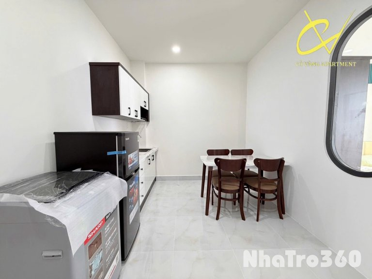 Trống sẵn căn hộ tách bếp cửa sổ thoáng gần sânbay