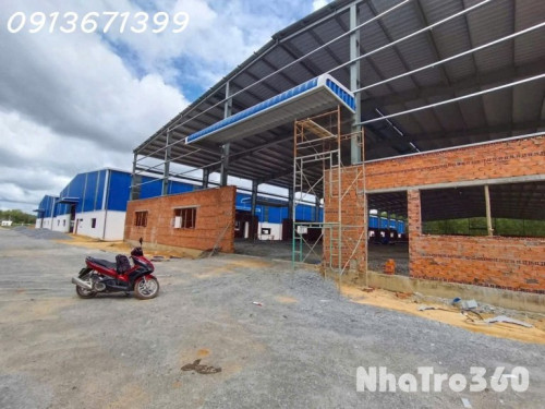 Cho thuê kho tiêu chuẩn logistics Bình Dương – dock cont 24/24, giá 3.4 USD/m²