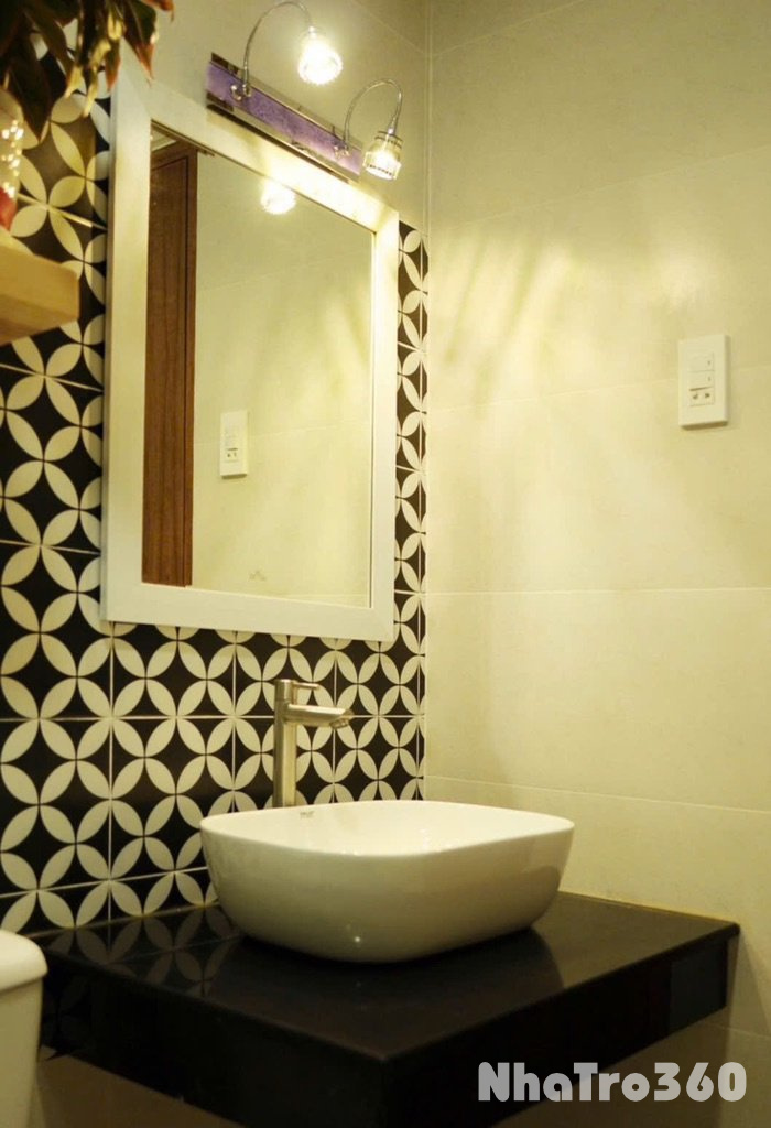 Căn Hộ Ban Công Full Nội Thất gần sân bay