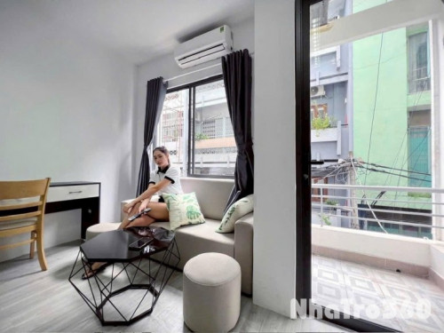 Trống sẵn căn tách bếp ban công gần sân bay TSN