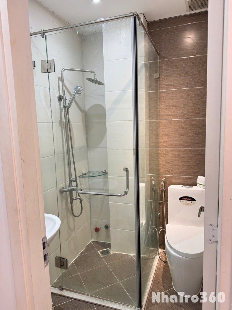 Studio ban công lớn Q1 - gần chợ Bến Thành, Pullman, cầu Nguyễn Văn Cừ, Bùi Viện,...