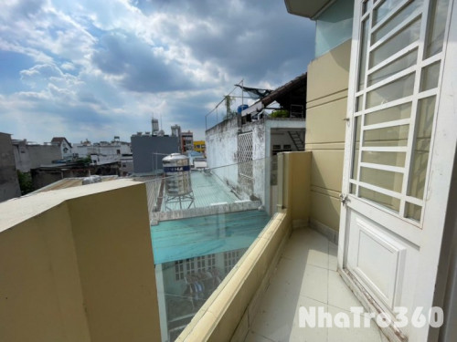 VẪN TRỐNG PHÒNG Ạ (có ban công 3tr8, kbcong3tr3)